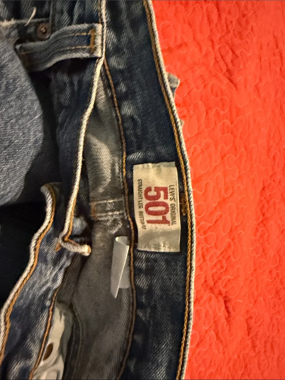 Levi's Men's Blue Straight Jeans - Classic Five-Pocket Denim